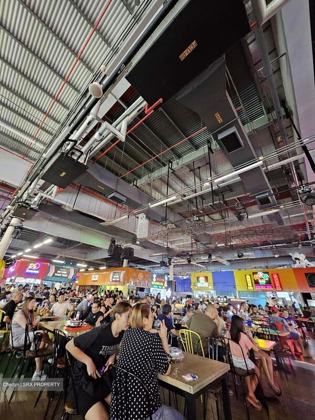 Singapore Expo (D16), Retail #451193241